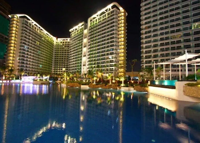 Azure A6 Beachpool With Balcony Wifi Near Mall Airport Apartment *