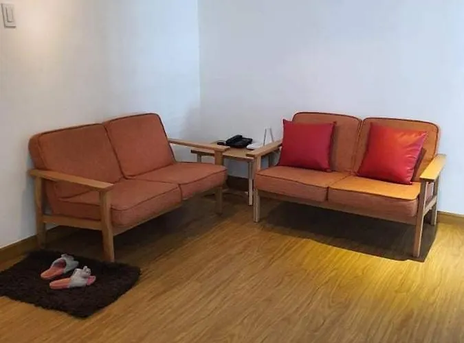 Apartment Azure A6 Beachpool With Balcony Wifi Near Mall Airport