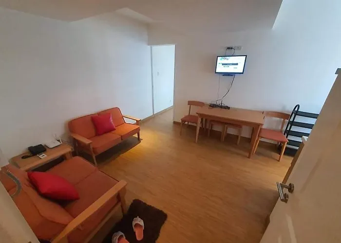 Azure A6 Beachpool With Balcony Wifi Near Mall Airport Apartment Manila