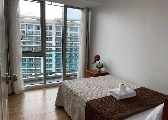 Azure A6 Beachpool With Balcony Wifi Near Mall Airport * Manila