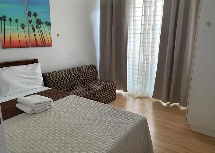 Azure A6 Beachpool With Balcony Wifi Near Mall Airport Apartment