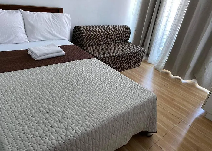 Azure A6 Beachpool With Balcony Wifi Near Mall Airport *