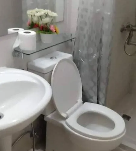 Azure A6 Beachpool With Balcony Wifi Near Mall Airport Apartment