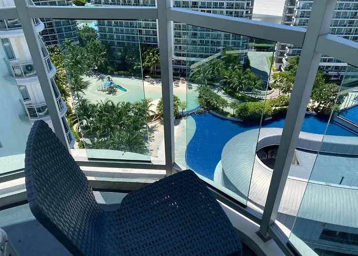 Azure A6 Beachpool With Balcony Wifi Near Mall Airport Apartment Manila