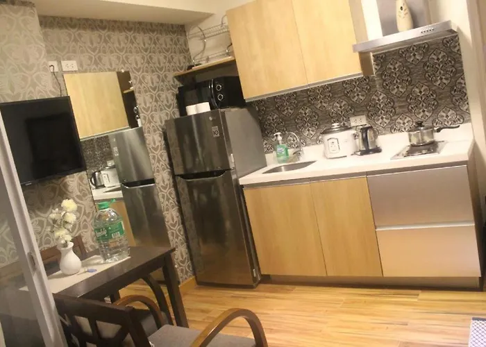 Apartment Azure A6 Beachpool With Balcony Wifi Near Mall Airport *